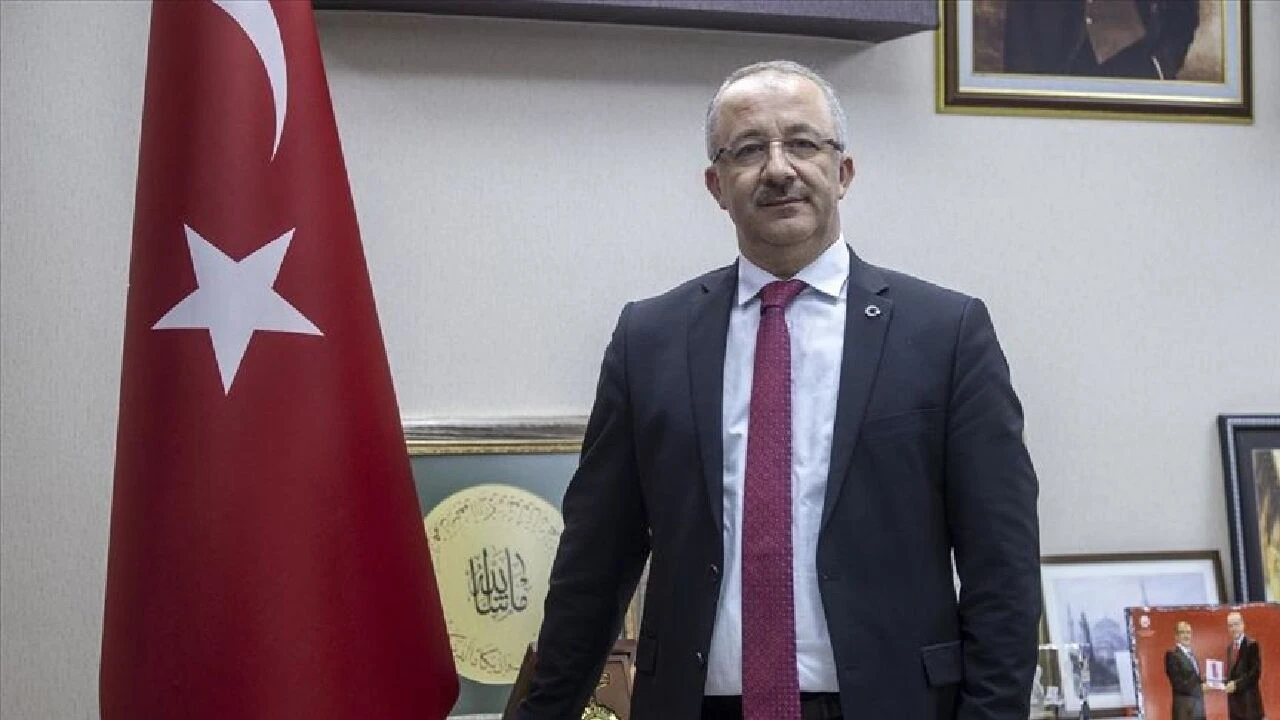 Gazi Üniversitesi yeni rektörü Uğur Ünal, Devlet Arşivleri Başkanı olarak görev aldı