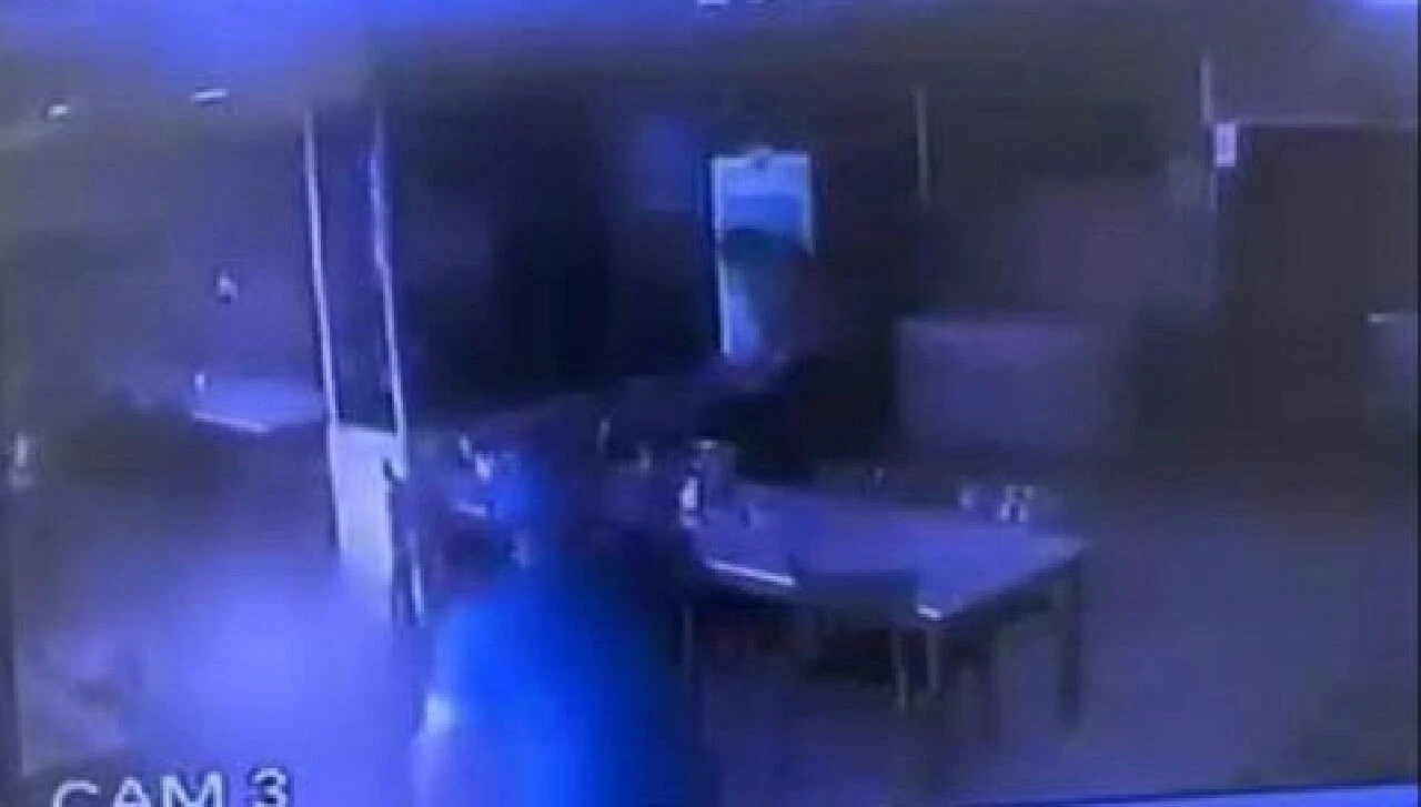 'Sıfır Bir' dizi oyuncusu Tümer Adakaner'ın vurulduğu anları ortaya çıktı! - 1. Resim