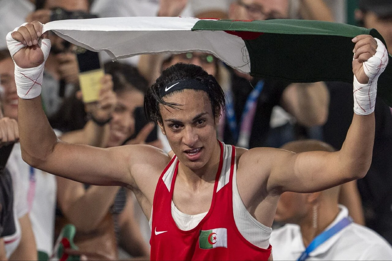 boks Tartışılan boksör Imane Khelif bu defa makyaj videosuyla dikkat çekti - 1. Resim