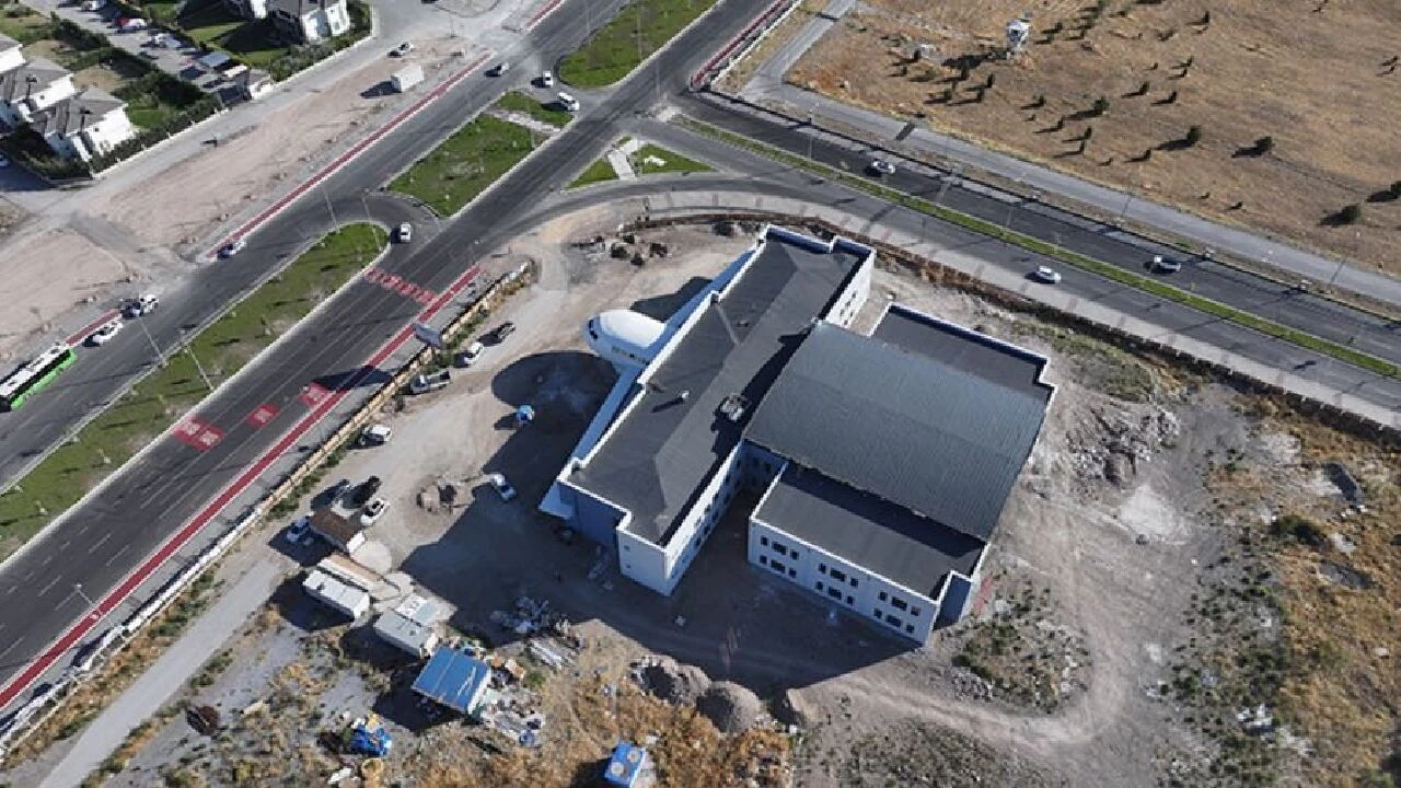 98 yıl sonra anlamlı adım! Türkiye'nin ilk uçak fabrikasının kurulduğu alanda Havacılık Lisesi açılıyor - 3. Resim