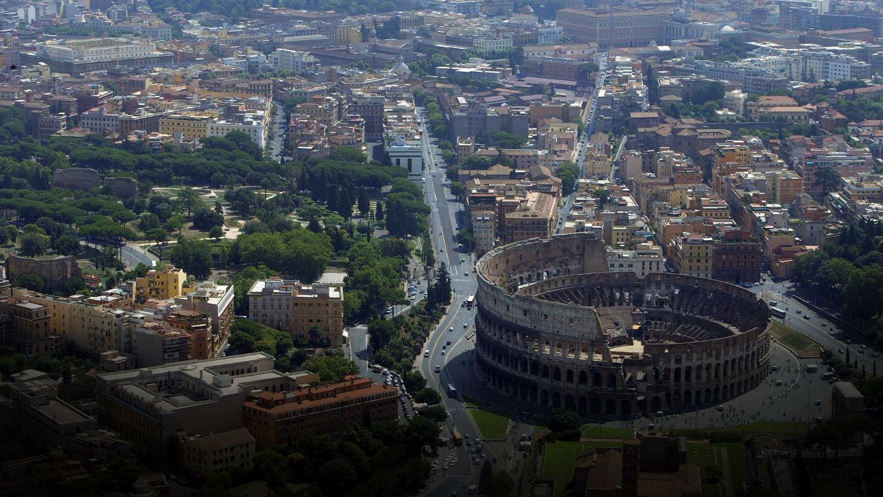 İtalyanlar panik içinde! Roma sokakları adeta hayvanat bahçesine döndü