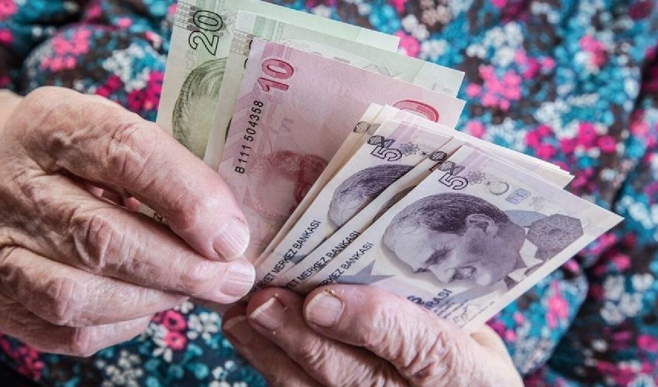 Kademeli emeklilik için gözler hükümette! Uzman isim heyecanlandıran iddiayı açıkladı: İşte kademeli emeklilik tablosu