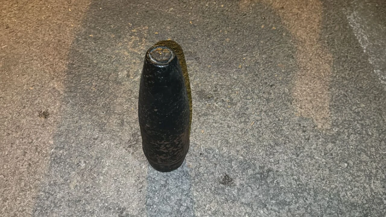 Polisi arayıp babasını ihbar etti: Birinci Dünya Savaşı döneminden kalma bomba bulundu - 1. Resim