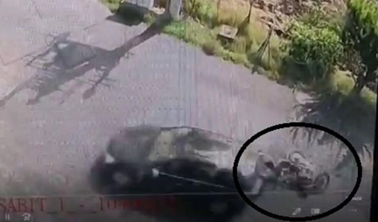 Yürekleri ağza getiren an! Saniyelerle ölümden döndüler - 1. Resim