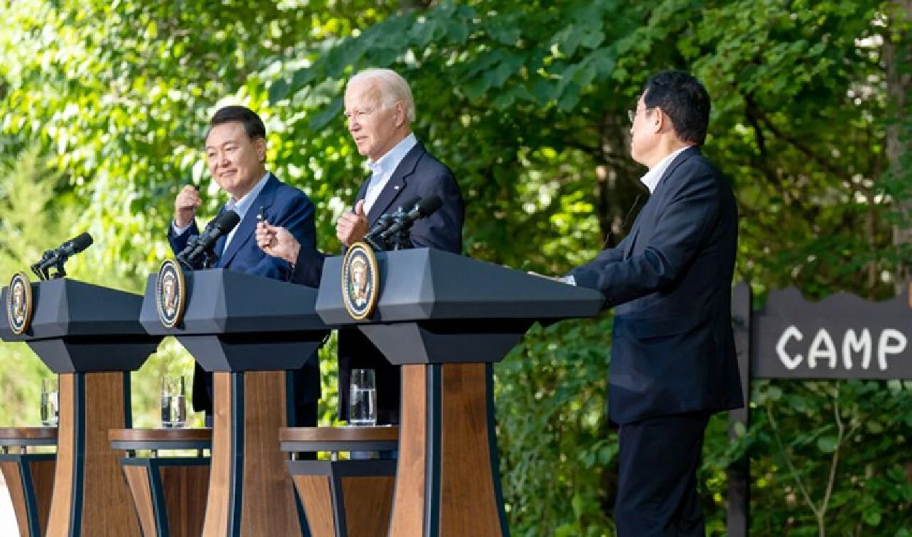 ABD, Japonya ve Güney Kore'den birlik vurgusu: Dünyanın en büyük zorluklarıyla baş etmeye hazırız - 1. Resim