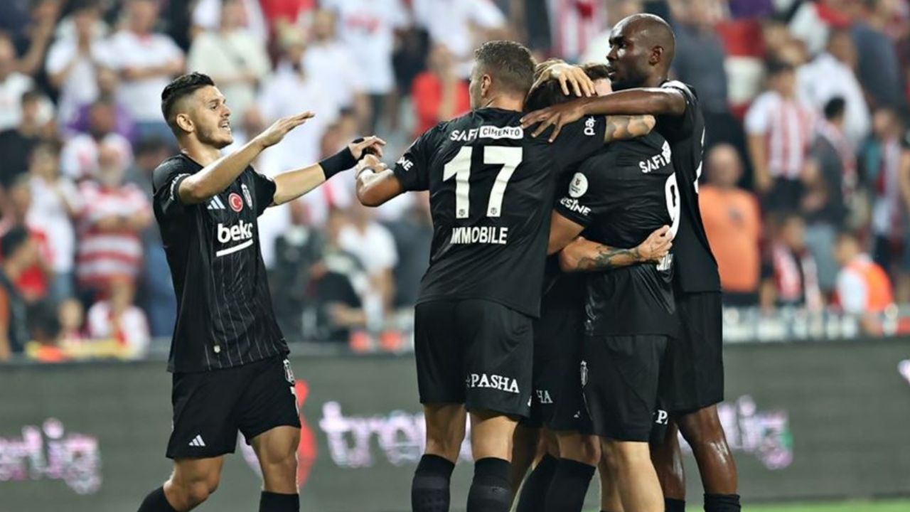 Beşiktaş - Antalyaspor maçı 11&#039;leri belli oldu!