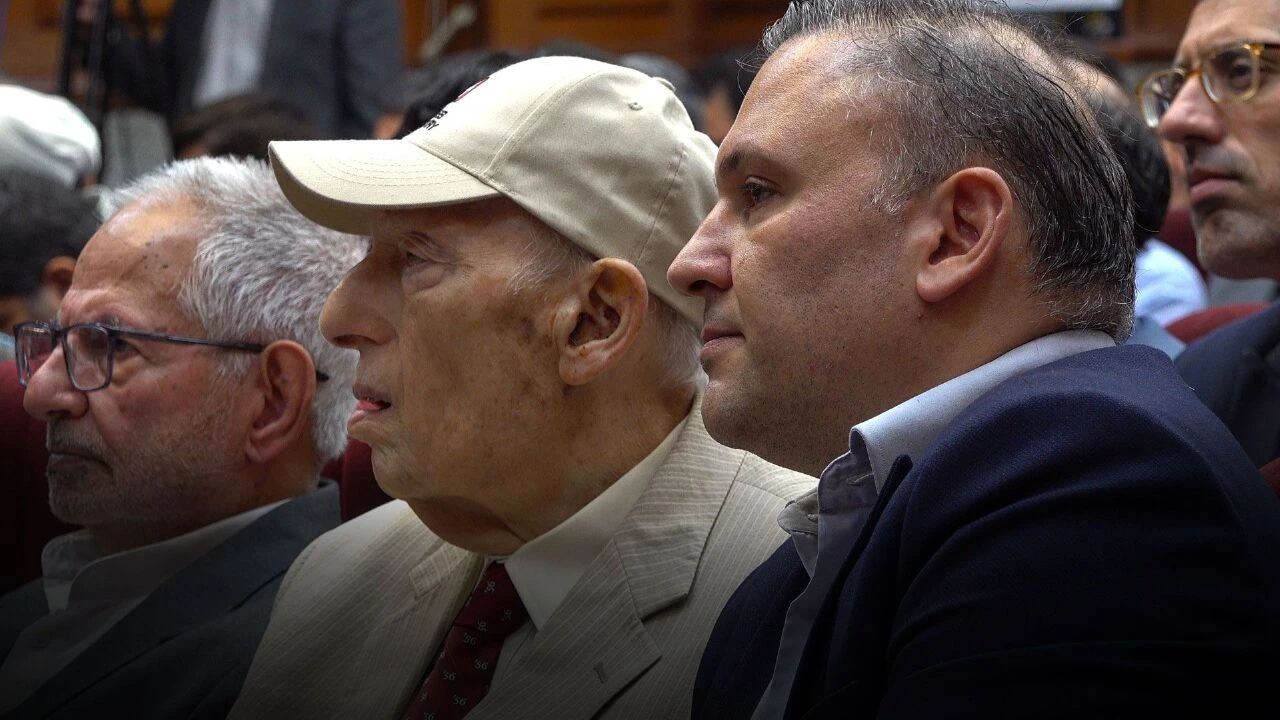 İran'dan ABD'ye CIA darbesiyle ilgili 71 sene sonra dava: İlk duruşma görüldü - 3. Resim