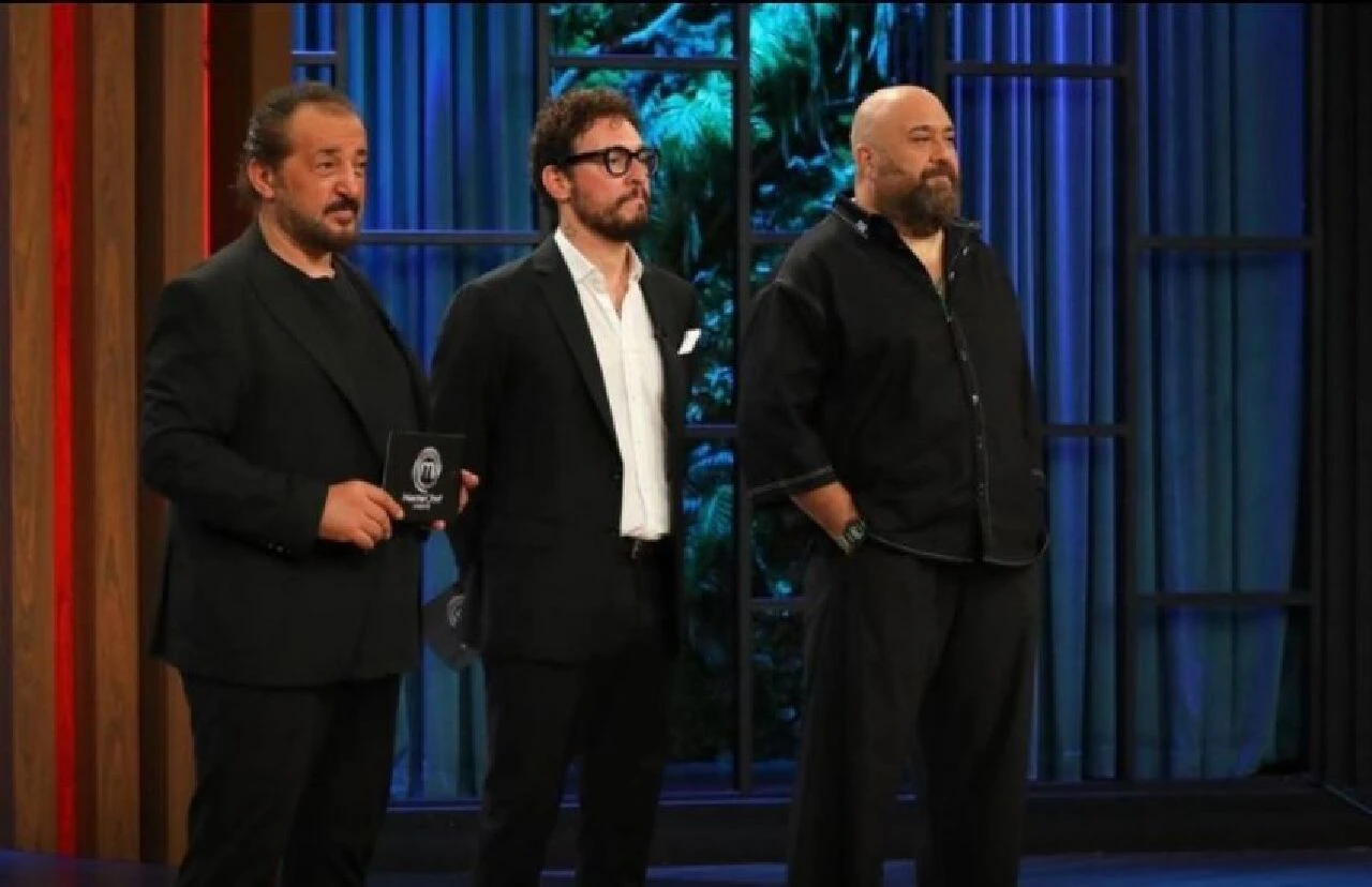 MasterChef'te elenen yarışmacı Deniz oldu! Fenalık geçirince bütün stüdyo yardımına koştu - 3. Resim