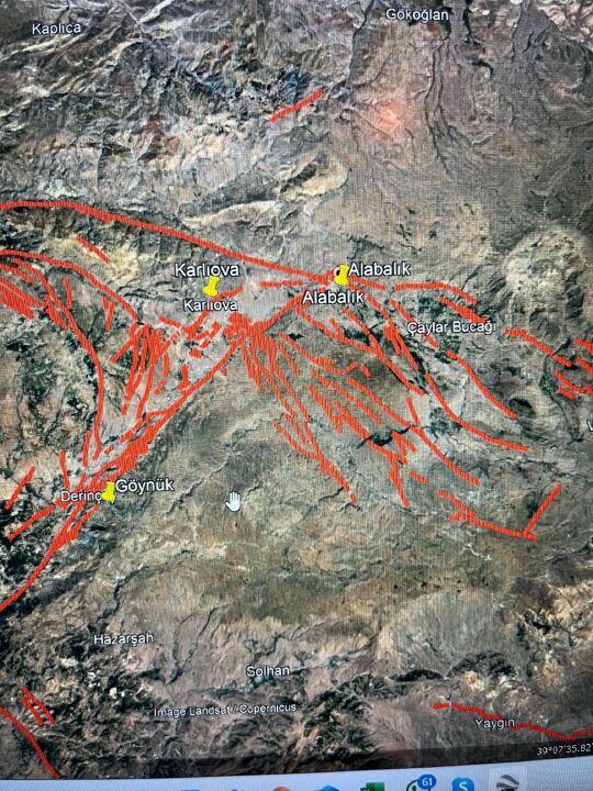 Naci Görür'den deprem sonrası korkutan açıklama: Bardağı taşıran son damla - 1. Resim