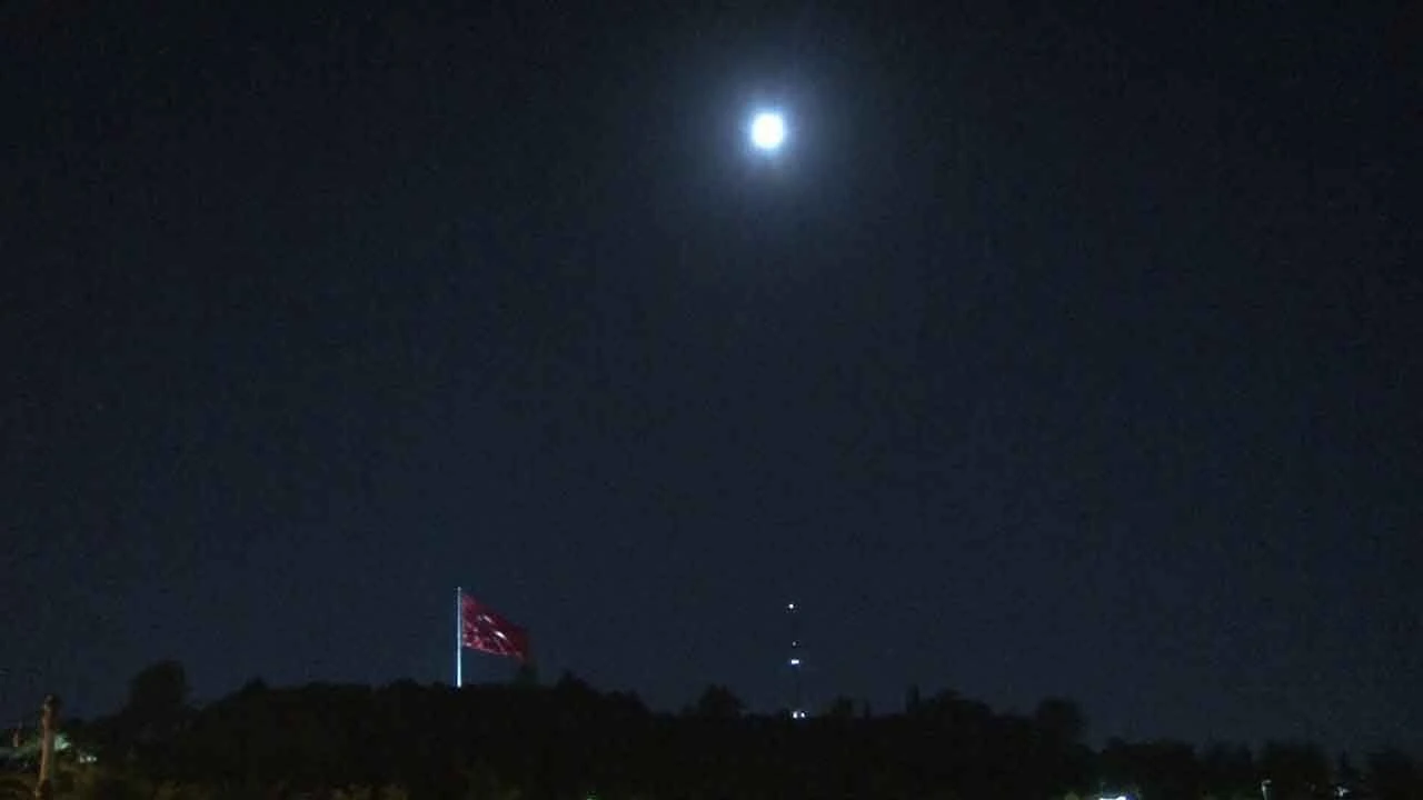 Süper Ay, İstanbulluları hayran bıraktı