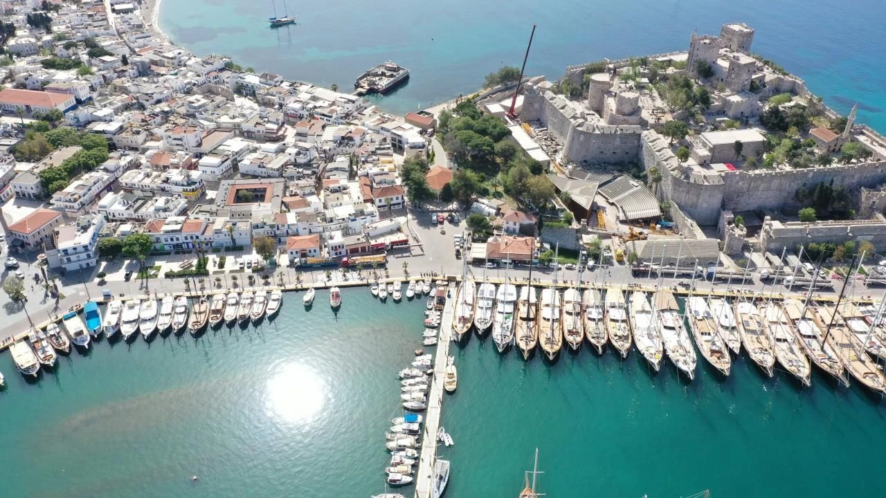 Tatil bölgelerinde indirimler başladı! Oteller kasım ayına kadar açık olacak - 1. Resim