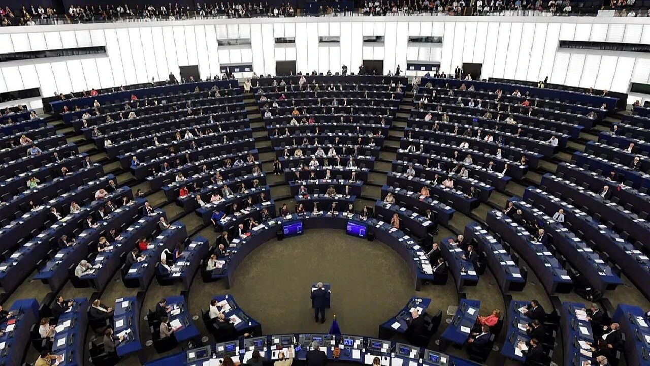 X platformu tüm Avrupa'da yasaklanabilir! Elon Musk'a Avrupa Birliğinden son uyarı - 1. Resim