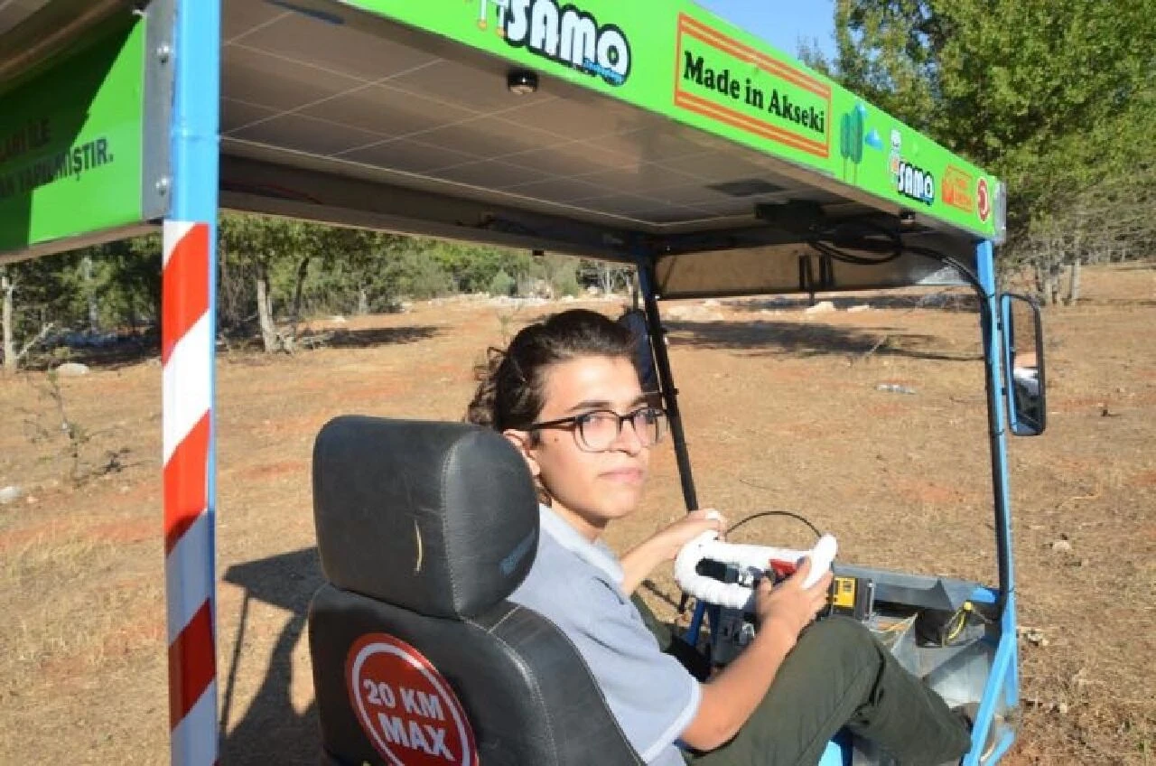 15 yaşındaki genç, yaz tatilinde çalışıp kazandığı parayla kendi elektrikli aracını tasarladı - 4. Resim