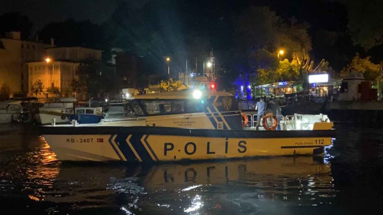 İstanbul Boğazı'nda facia! Tekne battı: 3 kişi kurtarıldı, 1 kişi kayıp - 1. Resim