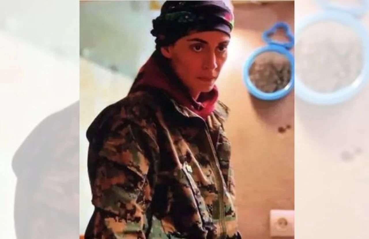 Melis Sözen YPJ’li kadını oynadı! Sosyal medyayı sallamayı başardı - 1. Resim