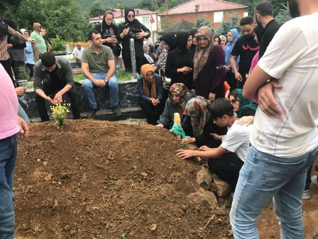 Neslihan Yılmaz'ın kahreden ölümü! Zayıflamak için gittiği özel hastanede hayatını kaybetti - 3. Resim