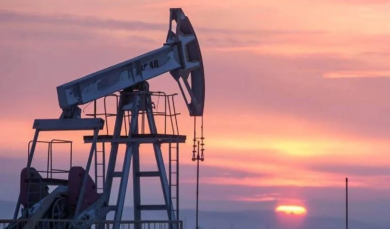 Akaryakıt fiyatları için 1 zam 2 indirim! İşte benzin, motorin ve otogaz fiyatları - 1. Resim