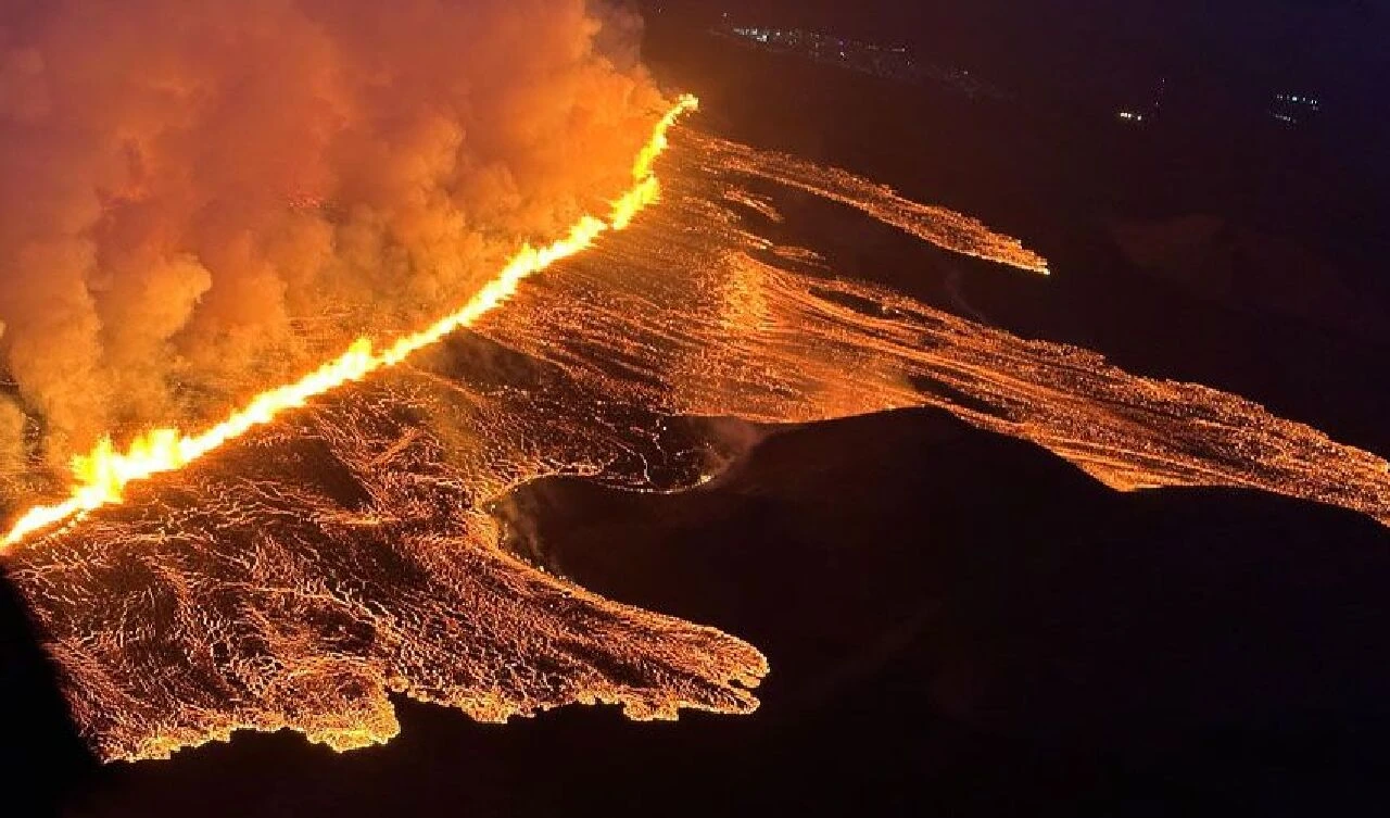 Altı bin yılın ardından yeniden aktif! İzlanda'daki yanardağdan inanılmaz görüntüler - 3. Resim