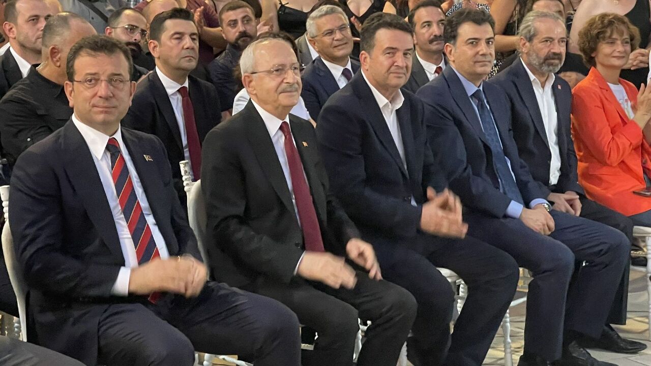 İmamoğlu ile Kılıçdaroğlu yan yana geldi! CHP'de 'normalleşmeden' ilk fotoğraf - 1. Resim