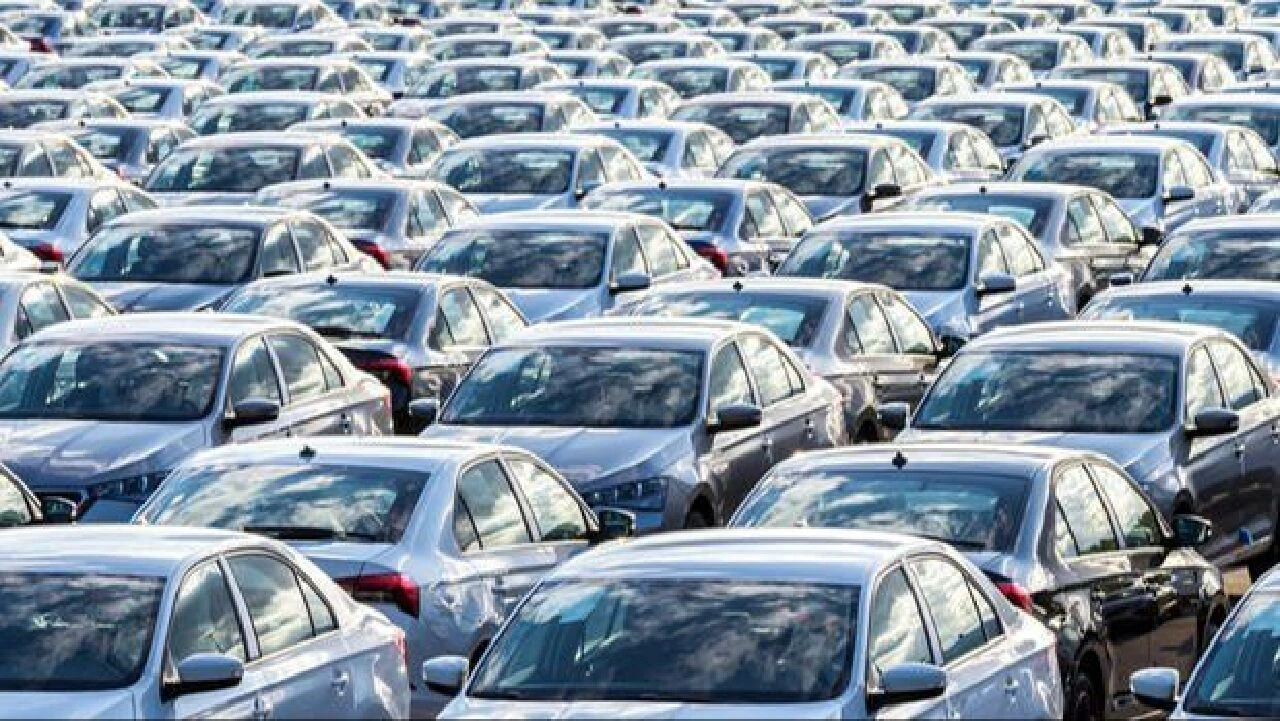 İkinci el otomobil satışında yeni dönem! Yetki belgesi olmayan ilan veremeyecek