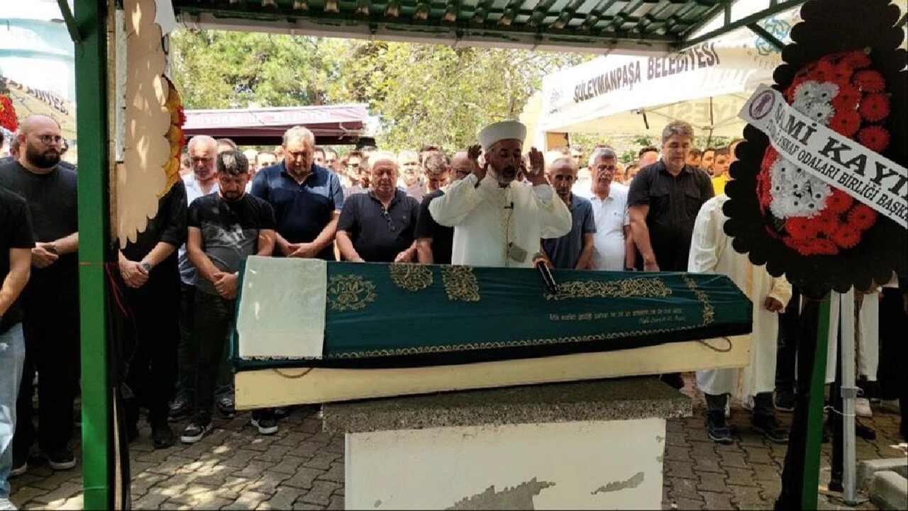 Yüzünden vurulan Mustafa Can Ekiciler, tedavi gördüğü hastanede hayatını kaybetti - 1. Resim