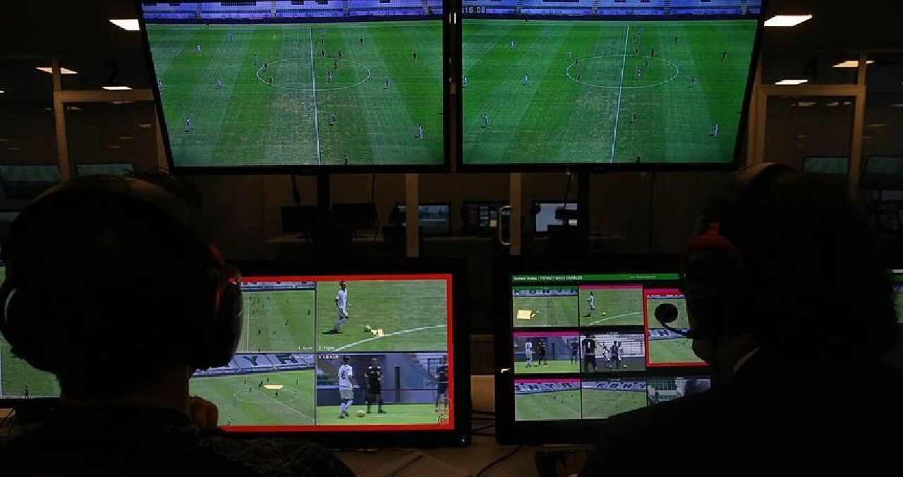 Rizespor Fenerbahçe maçının VAR hakeminin kim olduğu açıklandı