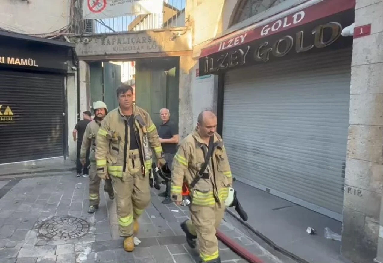 Son dakika | Kapalıçarşı'da yangın paniği! Kuyumcuda başladı, facia önlendi