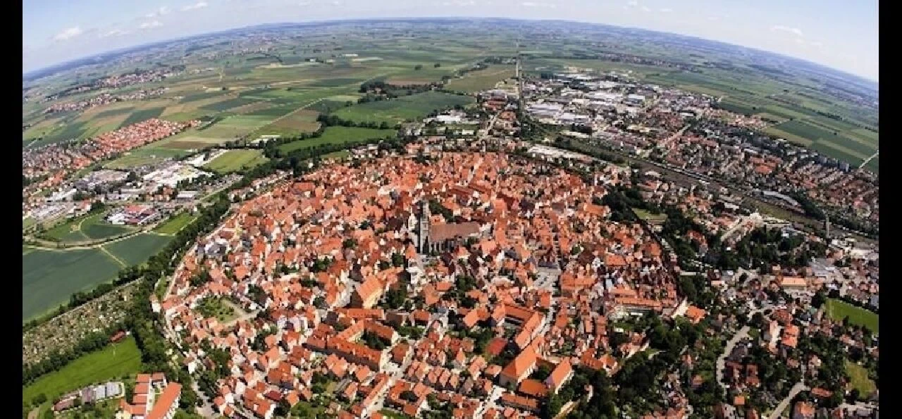 Tonlarca elmas gömülü olan kasaba: Göreni duyanı şoke ediyor - 1. Resim