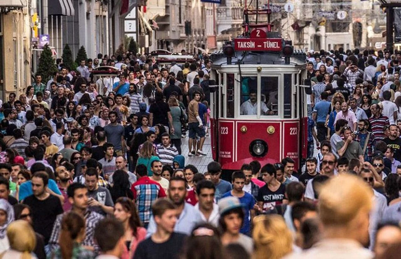 Türkiye’nin 2030'da nüfusu artacak! Nüfus artışının ve düşüşün olacağı iller: İstanbul detayı dikkat çekti