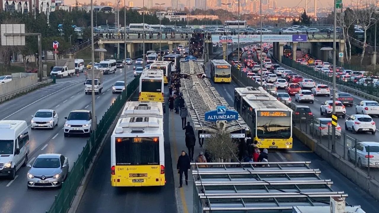 30 Ağustos&#039;ta toplu taşıma ücretsiz olacak!