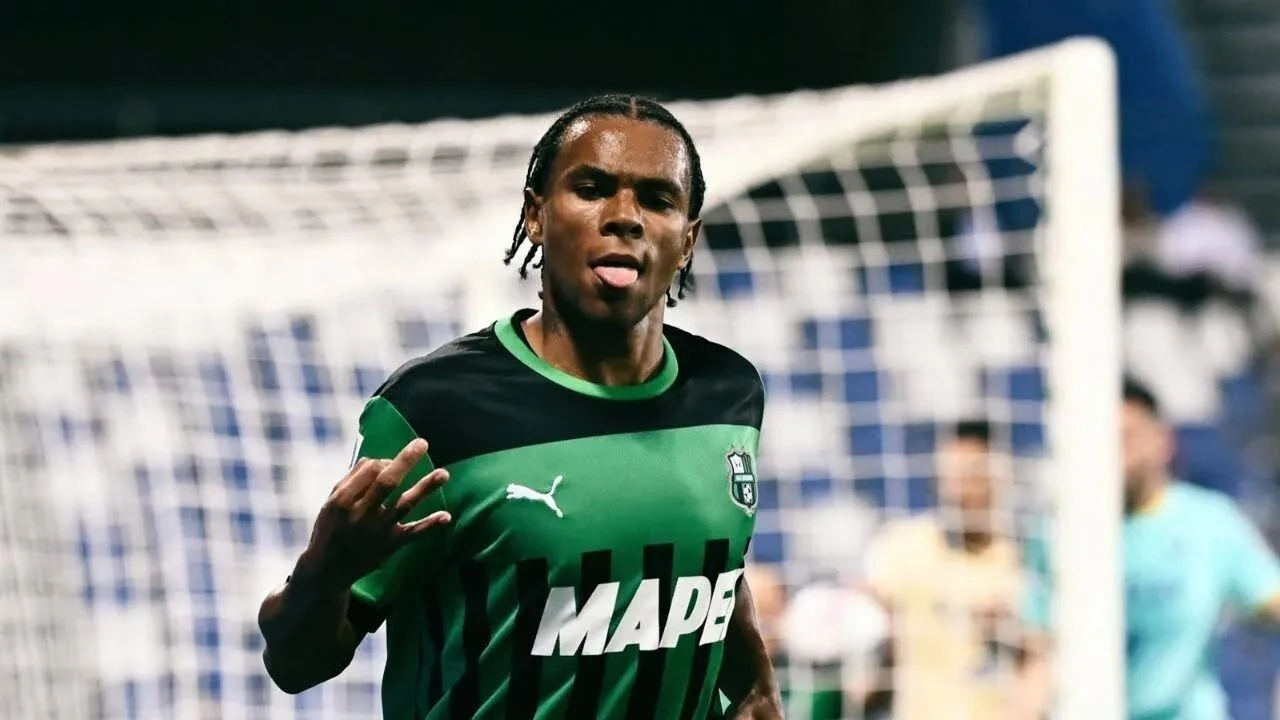 Galatasaray'a transfer olacağı iddia edilen Armand Lauriente geçen sezon 5 gol 6 asist yaptı - 1. Resim