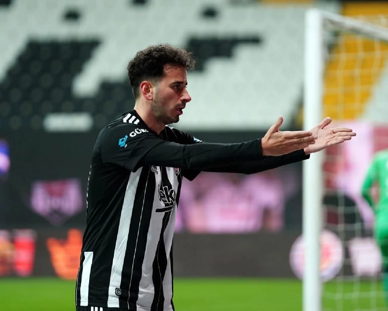 Son dakika | Oğuzhan Özyakup futbola veda etti: İşte merak edilen veda metni! - 1. Resim