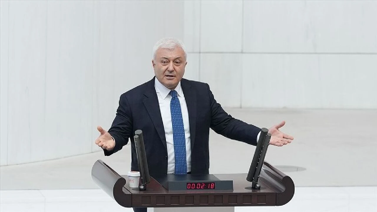 Soruşturma başlatılan Tuncay Özkan, 28. dönem İzmir milletvekili