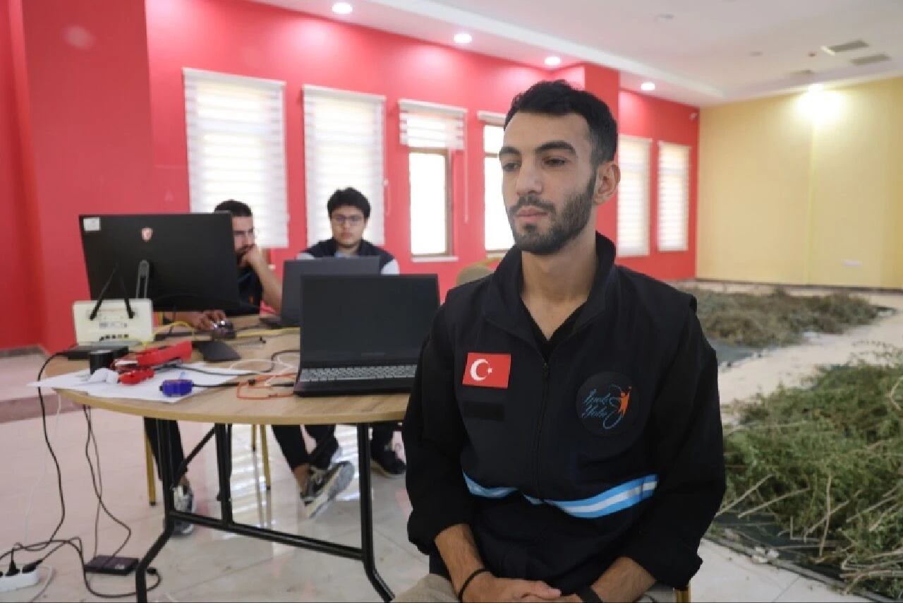 Yerli üretim Uraltay V2 robotu tanıtıldı! Taşıma kapasitesi ile rakiplerine meydan okuyor - 4. Resim