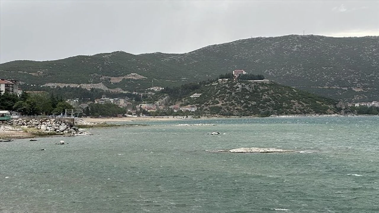 Eğirdir Gölü için çamur temizliği ve su takviyesi olmak üzere 9 maddelik eylem planı açıklandı - 2. Resim