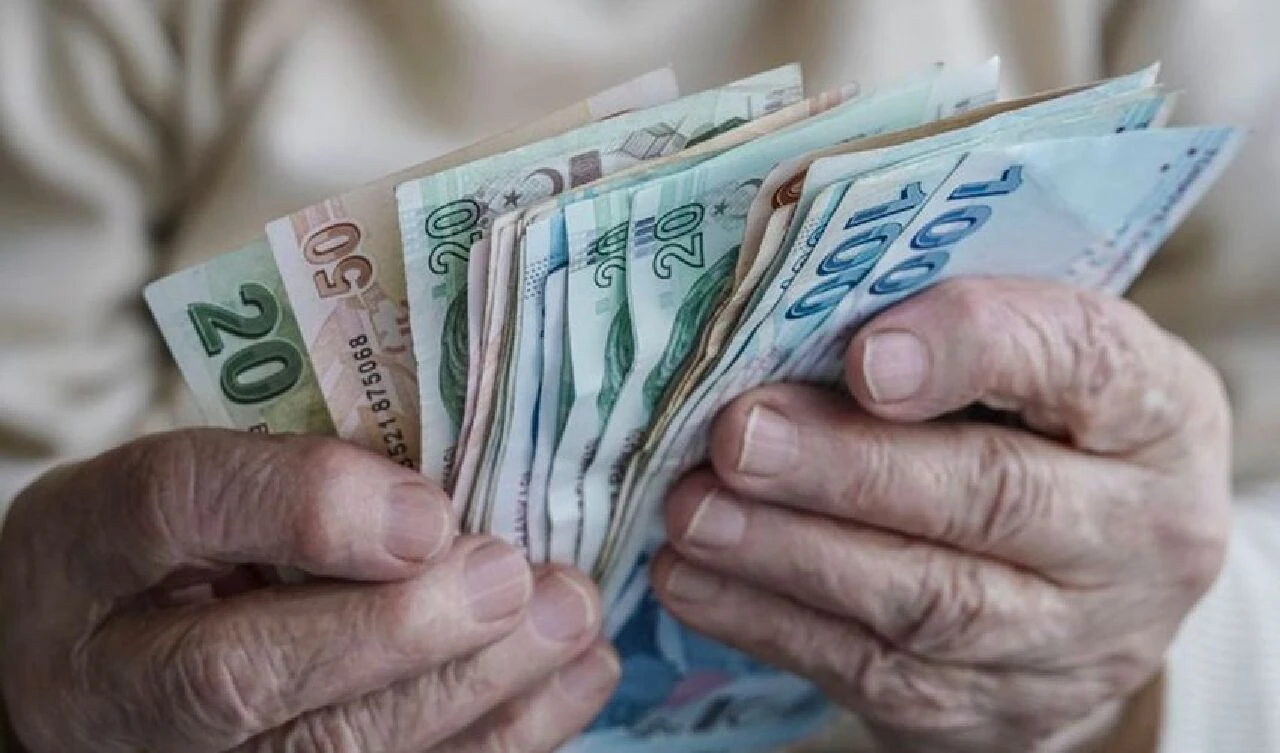 Emekli olana çifte maaş! Tamamlayıcı emeklilik sistemine farklı 3 destek! İşte tüm detaylar - 1. Resim
