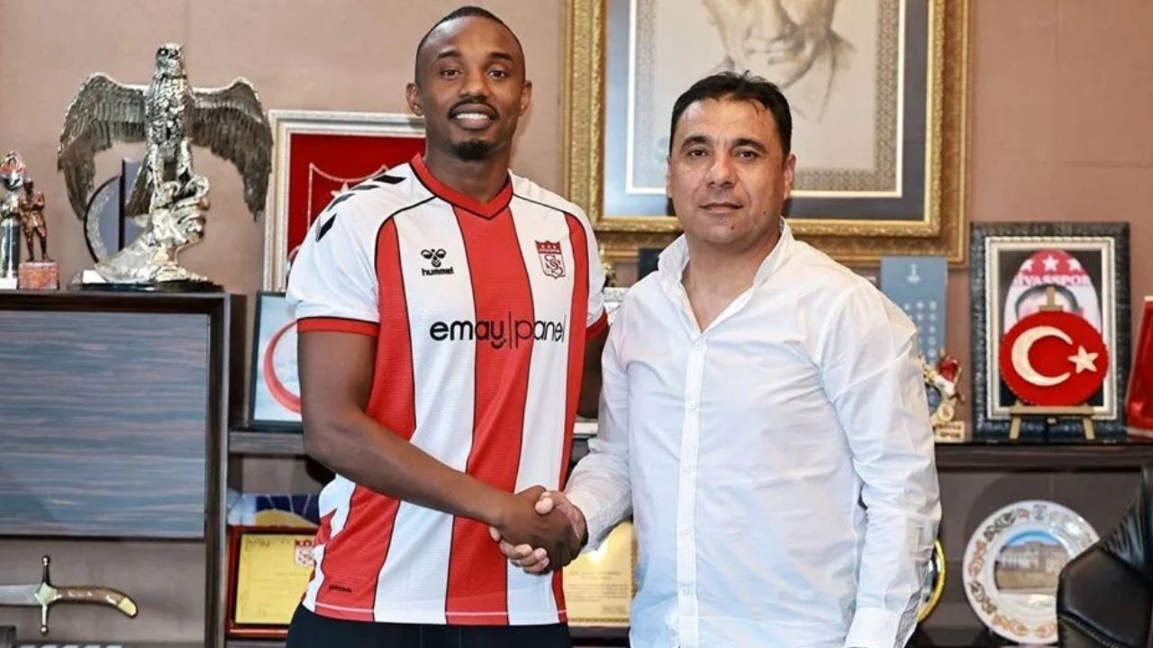 Fode Koita, Sivasspor ile sözleşmesini uzattı!