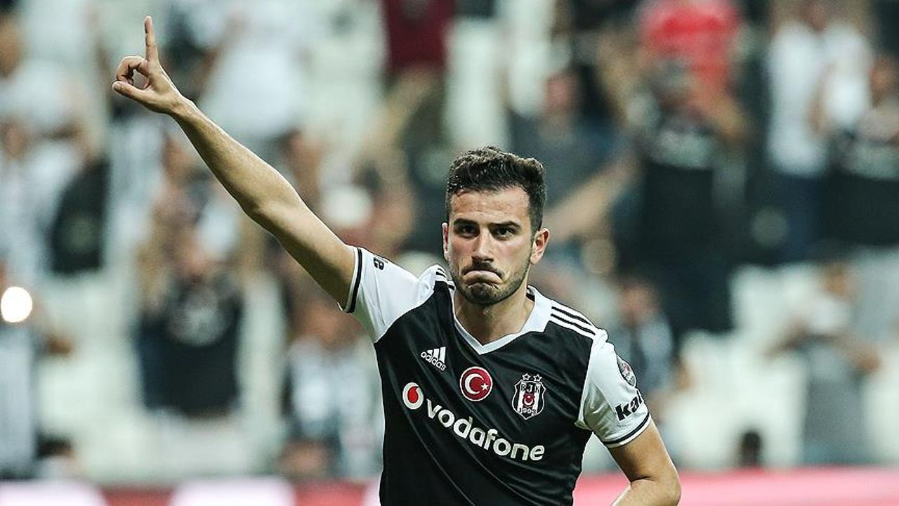 Milli oyuncu Oğuzhan Özyakup oynadığı tarzdan mutlu olmadığı için futbolu bıraktı