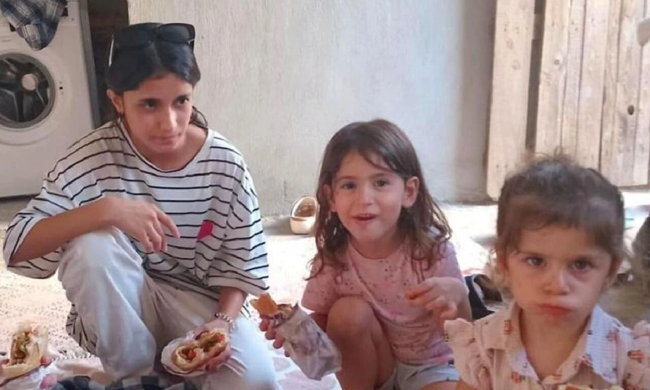 Babaları tarafından katledilmişlerdi! 3 çocuğunu kaybeden annenin feryadı yürekleri dağladı - 1. Resim