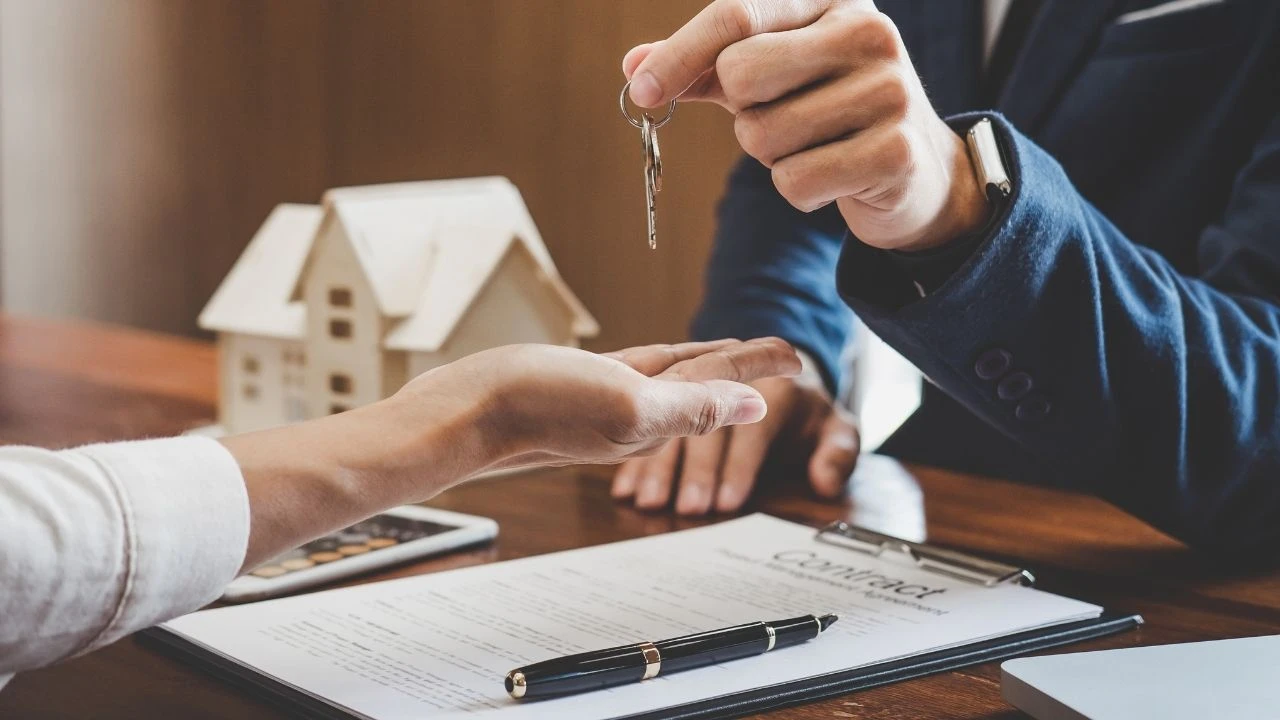 Düşük faizli konut kredisi kampanyası başlıyor! İlk defa ev alacaklar için kamu bankaları kolları sıvadı - 1. Resim