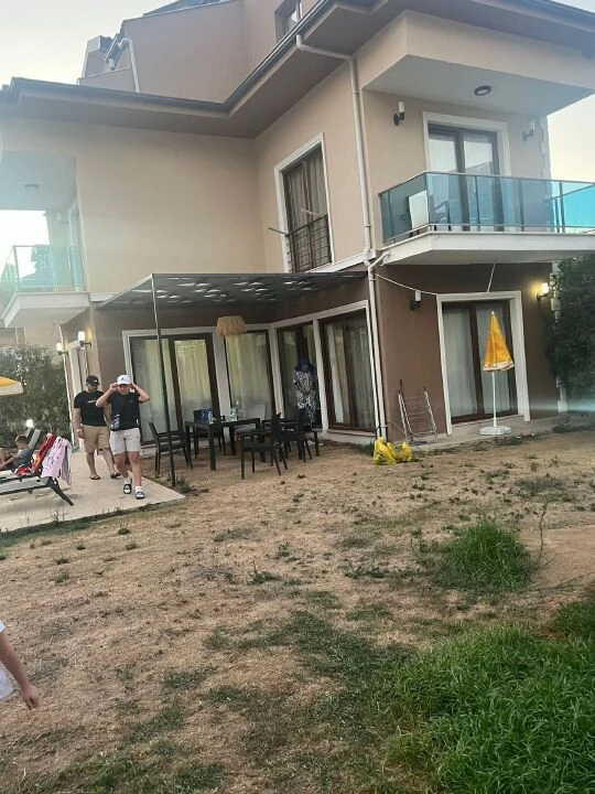 Fethiye'de villa kiralayan aile hayatının şokunu yaşadı! Tatilleri zehir oldu - 1. Resim