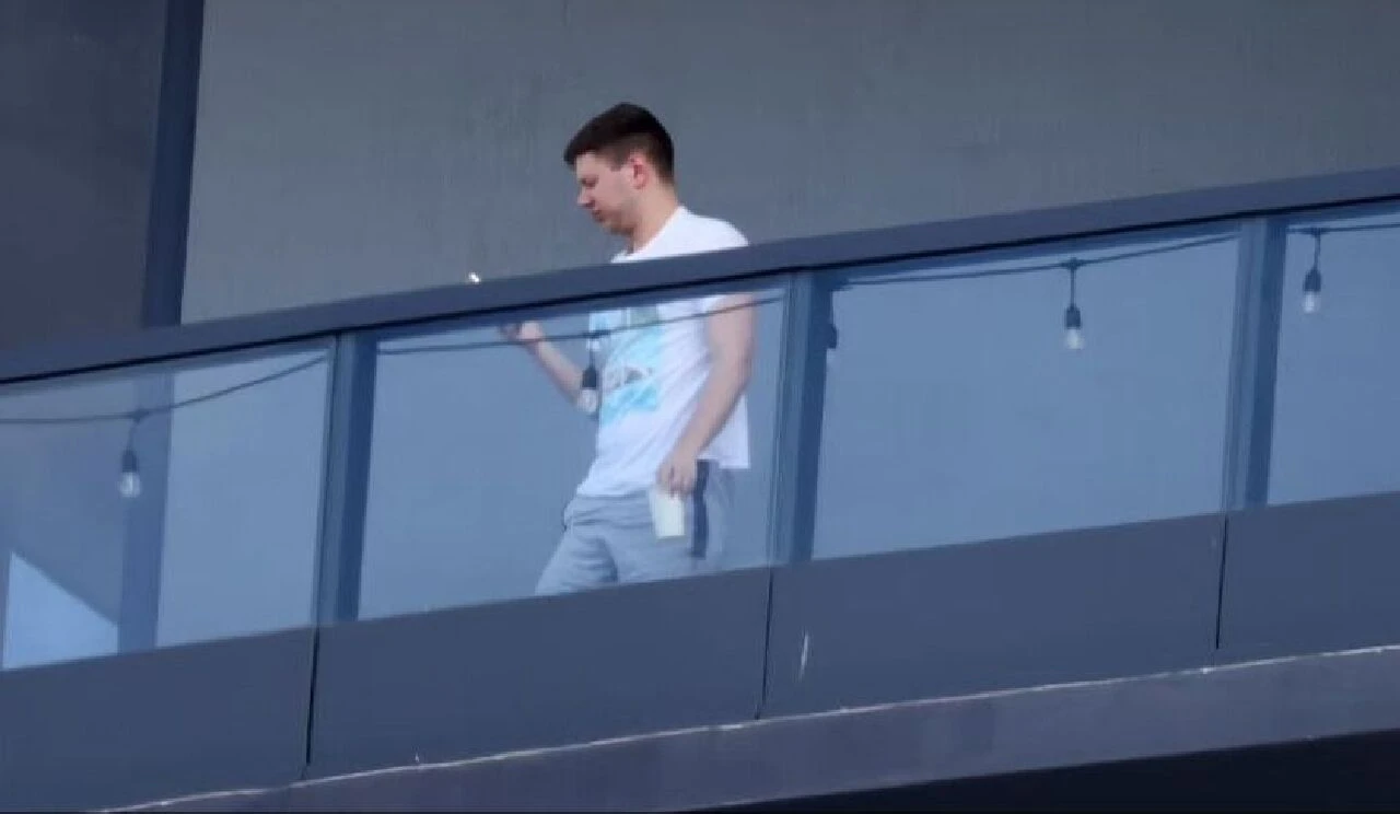 İsrail Başbakanı Binyamin Netanyahu oğlu Yair için endişeli! ABD'de savaştan bihaber lüks hayat yaşıyor