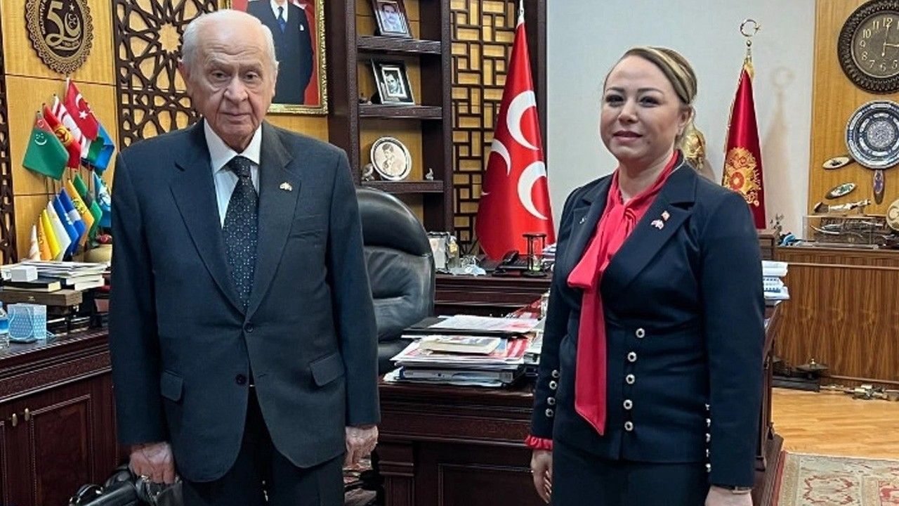 MHP&#039;de Aysun Bay istifa etti! Devlet Bahçeli mesajı dikkat çekti