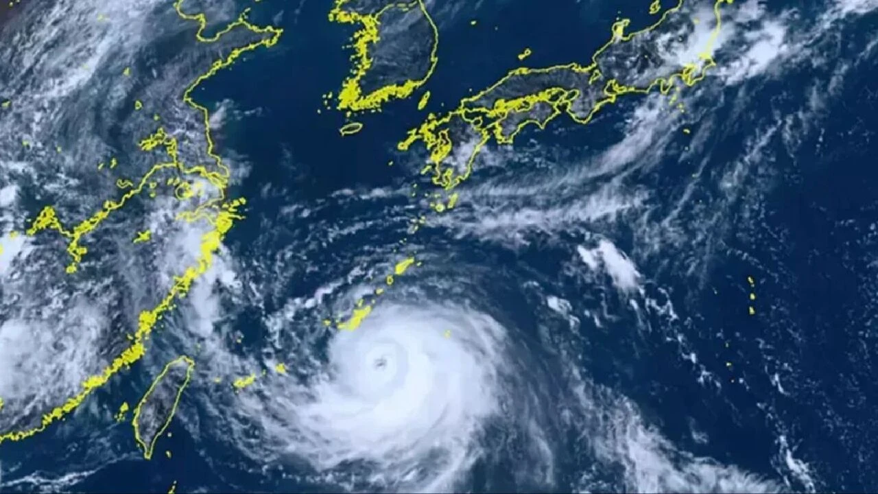 Shanshan Tayfunu alarmı! Uçuşlar durdu, tren seferleri iptal - 2. Resim