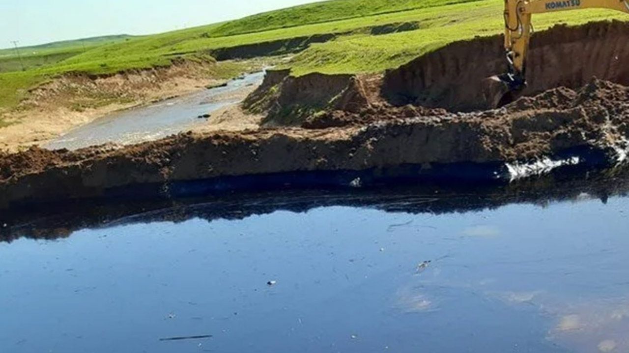 ABD&#039;nin 60 yıl önce kapattığı petrol kuyusunda umut! Köylüleri petrol heyecanı sardı