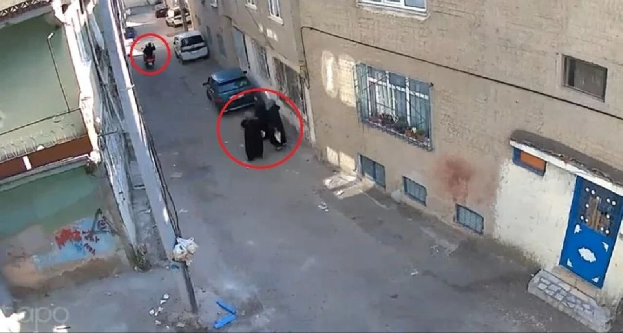 Film gibi operasyon! Kapkaççılar iç çamaşırlarıyla yakalandı - 1. Resim