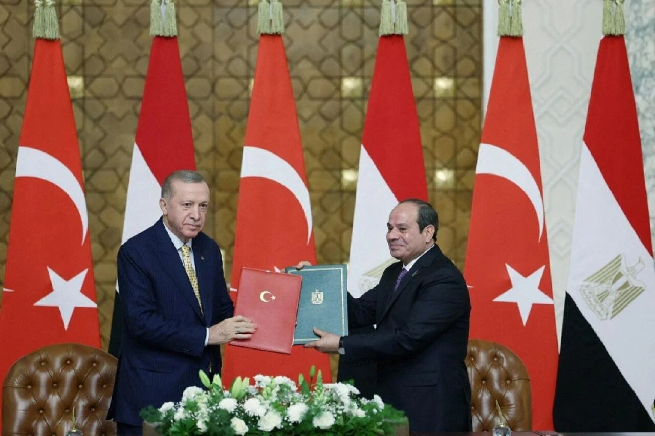 Mısır Cumhurbaşkanı Sisi Türkiye'ye geliyor! Masada KAAN var - 6. Resim