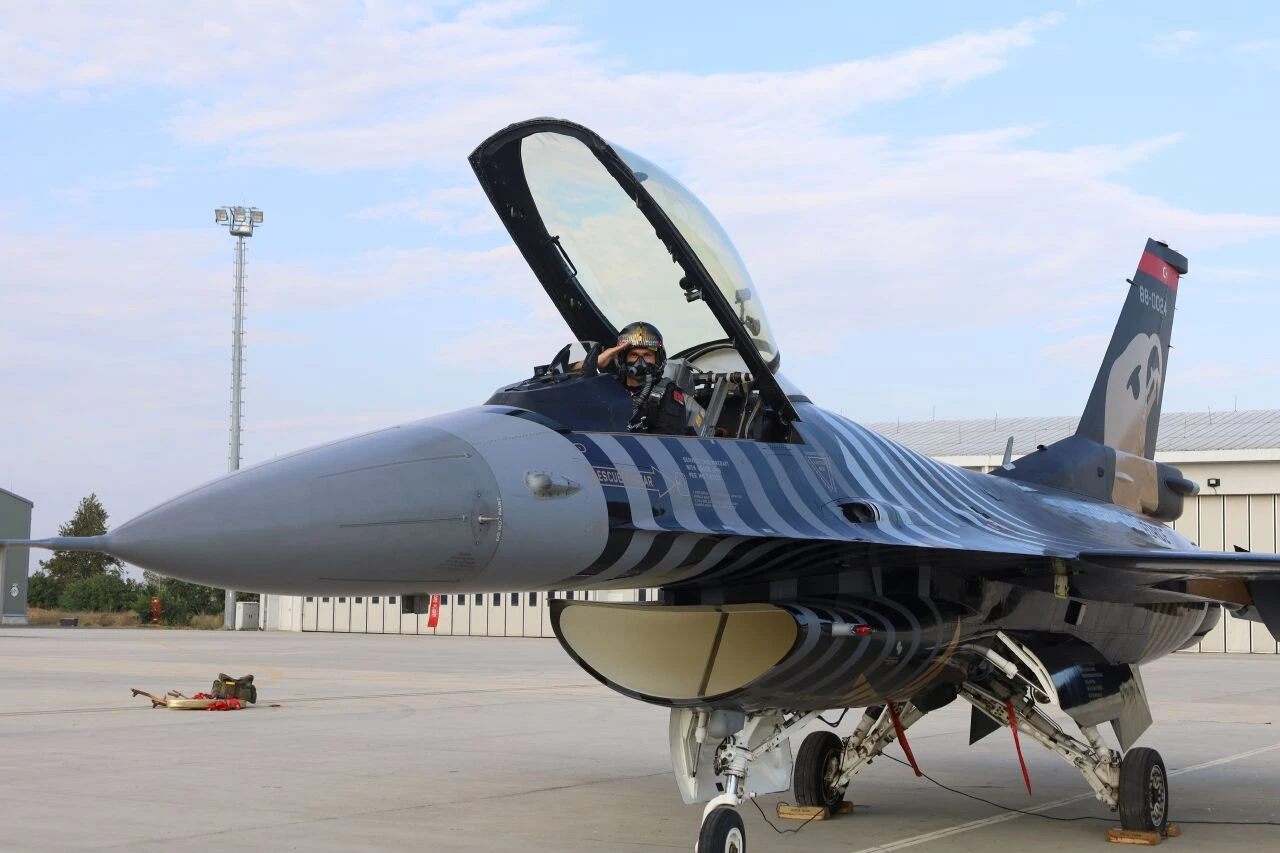 SOLOTÜRK 30 Ağustos Zafer Bayramında uçuş rekoru kıracak! Binbaşı Murat Bakıcı: Deli kanı taşıyoruz - 4. Resim