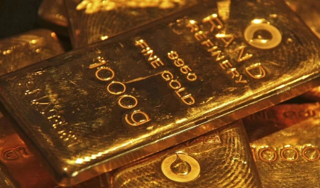 Altına rekor kırdıracak veri belli oldu! Uzman isim canlı yayında altın fiyatları için hesap yaptı: 5 Kasım'da her şey değişebilir