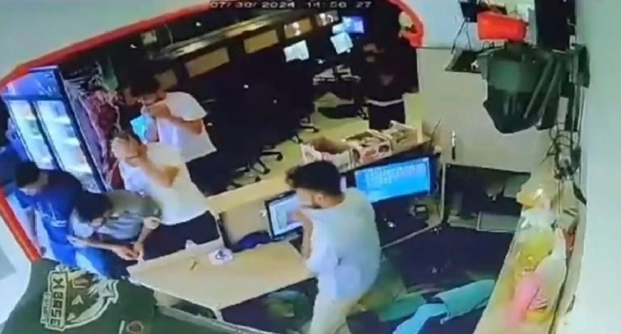 Askerliğinin bitmesine 25 gün kalmıştı! Kaçtı ve internette kafede böyle yakalandı - 1. Resim